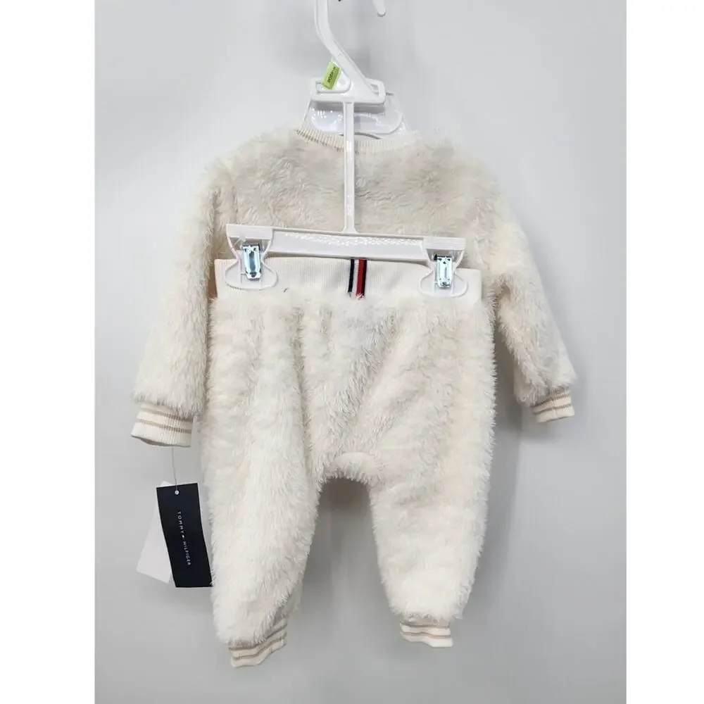 New NWT Baby Tommy Hilfiger 3-6 Month White Fluffy‎ Set Cozy Warm 2-Piece Set
